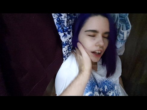 ❤️ 在壁櫥裡找到我姐姐並幫她射精 性愛視頻 在我們這裡 zh-tw.allo-sex.ru ❤
